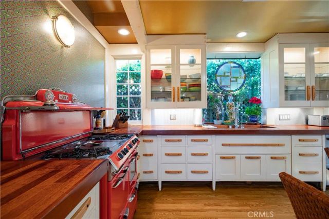 195 Parkwood Avenue, Pasadena, CA 91107