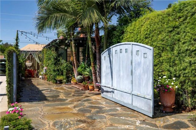 195 Parkwood Avenue, Pasadena, CA 91107