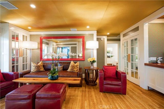 195 Parkwood Avenue, Pasadena, CA 91107