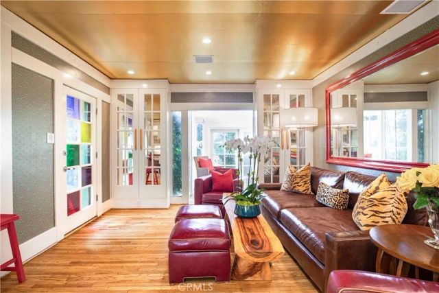 195 Parkwood Avenue, Pasadena, CA 91107