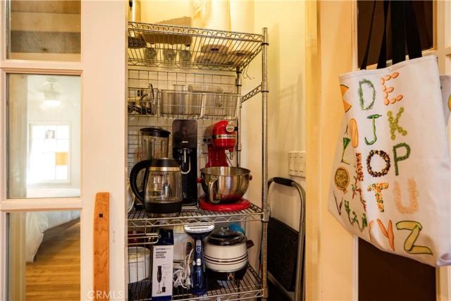 195 Parkwood Avenue, Pasadena, CA 91107