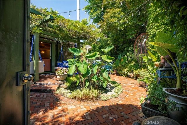 195 Parkwood Avenue, Pasadena, CA 91107