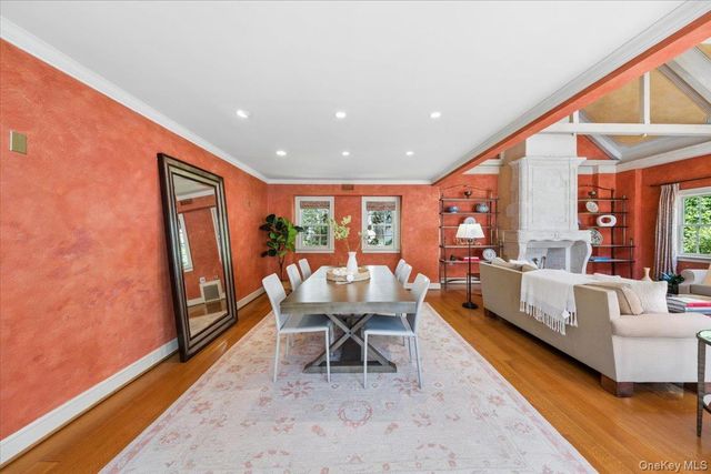 14 Bonnie Briar Lane, Larchmont, NY 10538