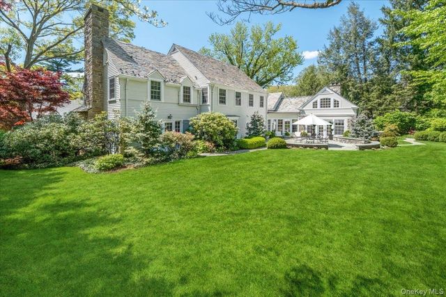 14 Bonnie Briar Lane, Larchmont, NY 10538