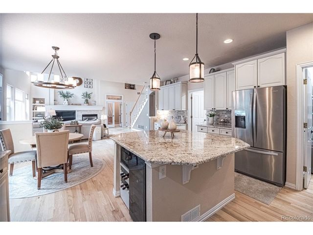 1000 Cochetopa Dr, Larkspur, CO 80118