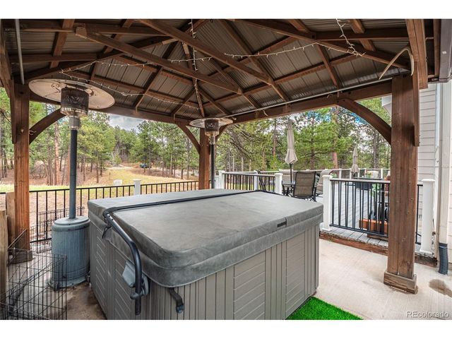 1000 Cochetopa Dr, Larkspur, CO 80118