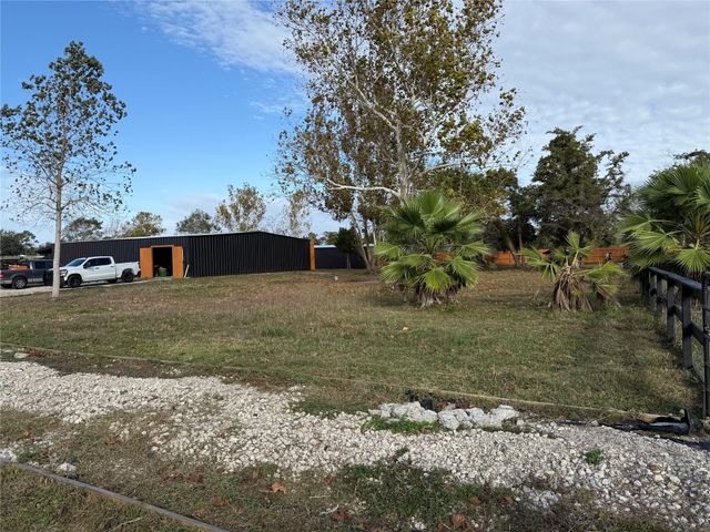 6407 Avenue O, Santa Fe, TX 77510