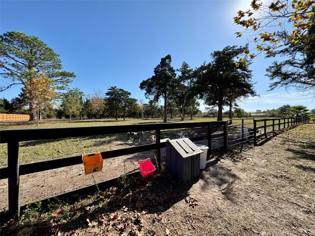 6407 Avenue O, Santa Fe, TX 77510