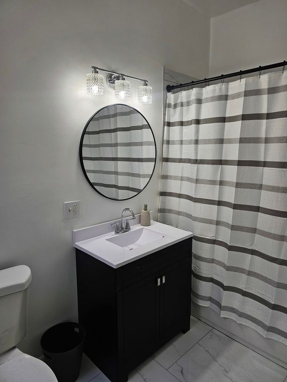4749 S PRAIRIE Avenue, Chicago, IL 60615 — photo 5