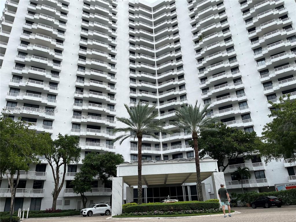 3300 NE 192nd St 206, Aventura, FL 33180