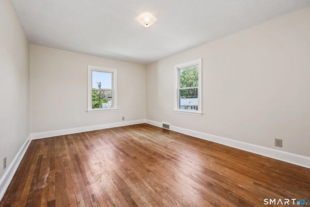 53 Glenview Avenue, Waterbury, CT 06708