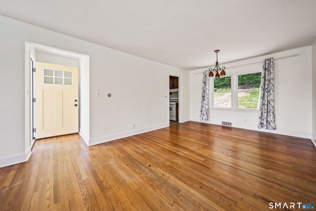 53 Glenview Avenue, Waterbury, CT 06708