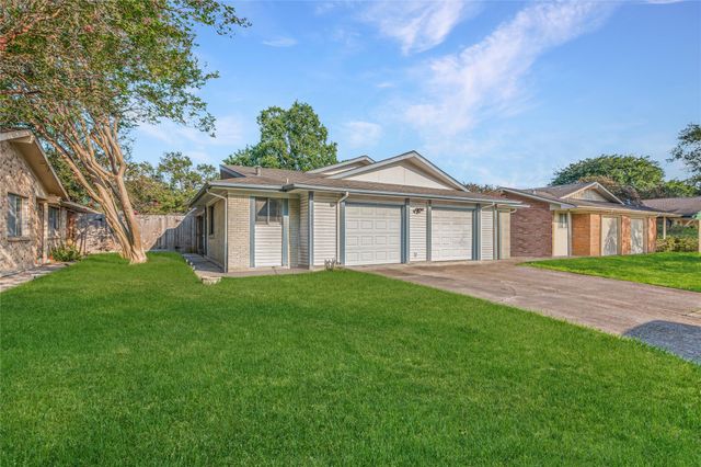 1522 Ramada Drive, Houston, TX 77062