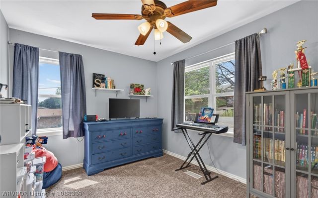 812 N 8th Street, Van Buren, AR 72956