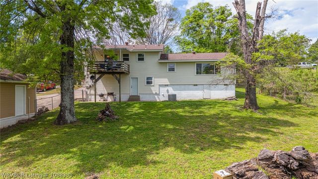 812 N 8th Street, Van Buren, AR 72956