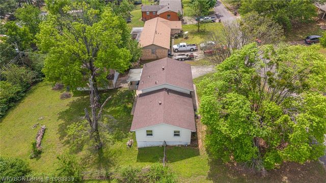 812 N 8th Street, Van Buren, AR 72956