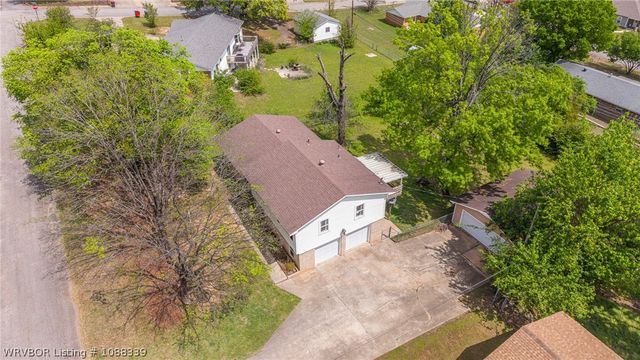 812 N 8th Street, Van Buren, AR 72956