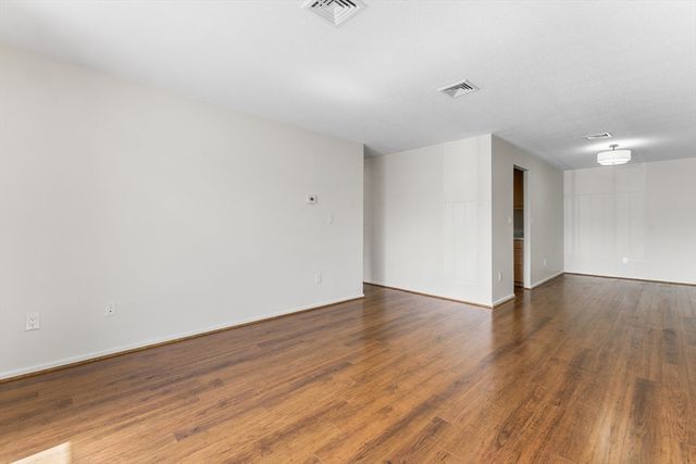 45 Loomis St 108, Malden, MA 02148