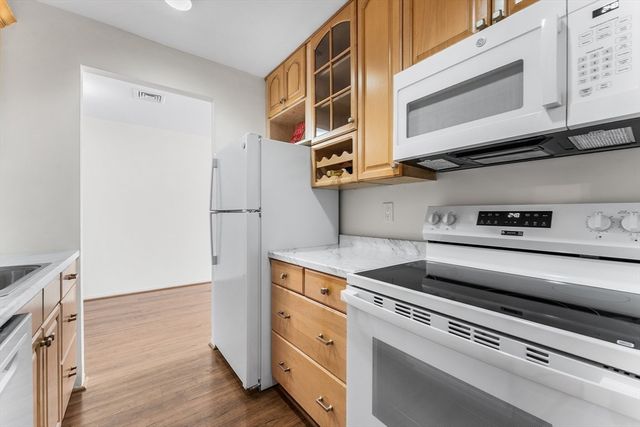 45 Loomis St 108, Malden, MA 02148