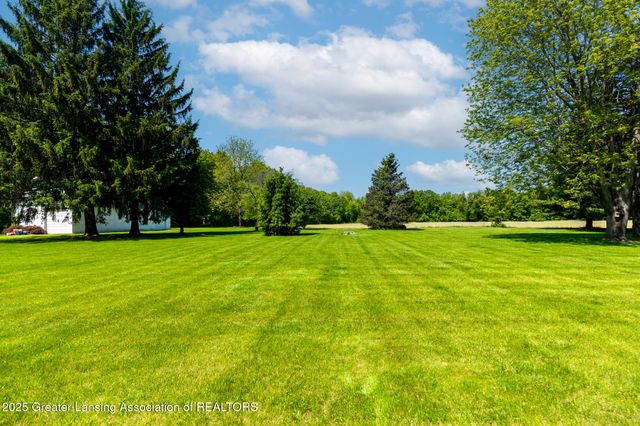 5775 Zimmer Road, Williamston, MI 48895