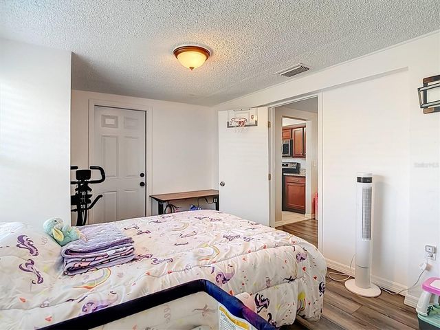 5533 RIDDLE ROAD, Holiday, FL 34690