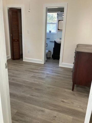 3176 Accabee Road B, North Charleston, SC 29405