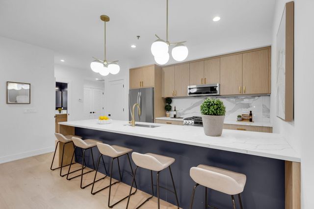 3204 N Kostner Avenue 506, Chicago, IL 60641