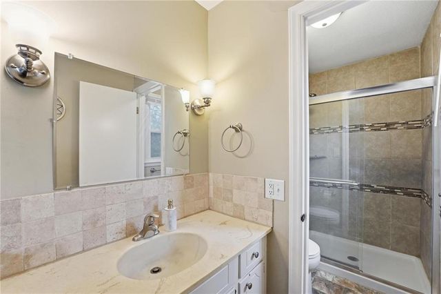 7620 E 100th Street, Kansas City, MO 64134