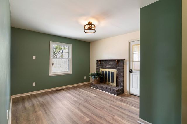 506 Oakwood Dr, Lawrenceburg, TN 38464