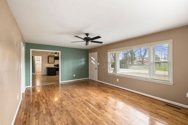 506 Oakwood Dr, Lawrenceburg, TN 38464