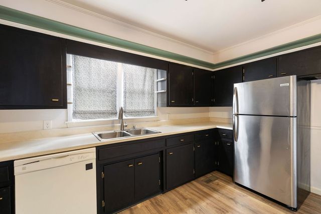 506 Oakwood Dr, Lawrenceburg, TN 38464