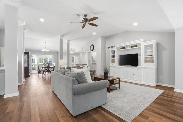 2130 Blankenbecker Drive, Florence, KY 41042