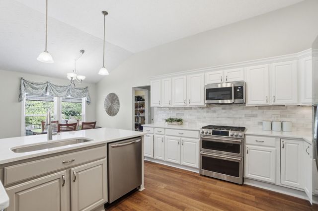 2130 Blankenbecker Drive, Florence, KY 41042