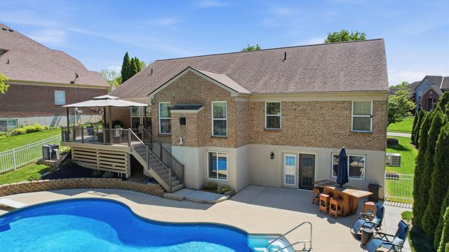 2130 Blankenbecker Drive, Florence, KY 41042