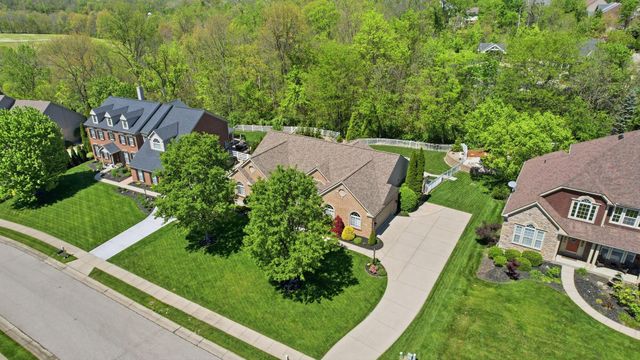 2130 Blankenbecker Drive, Florence, KY 41042