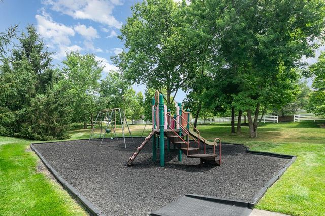 2130 Blankenbecker Drive, Florence, KY 41042