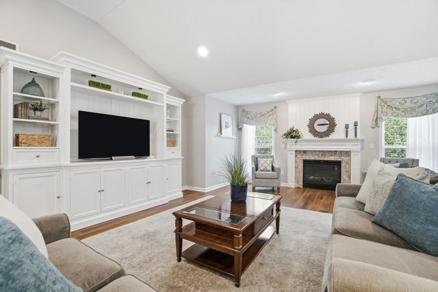 2130 Blankenbecker Drive, Florence, KY 41042