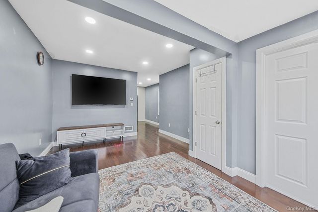 10119 Lefferts Boulevard, Richmond Hill, NY 11419