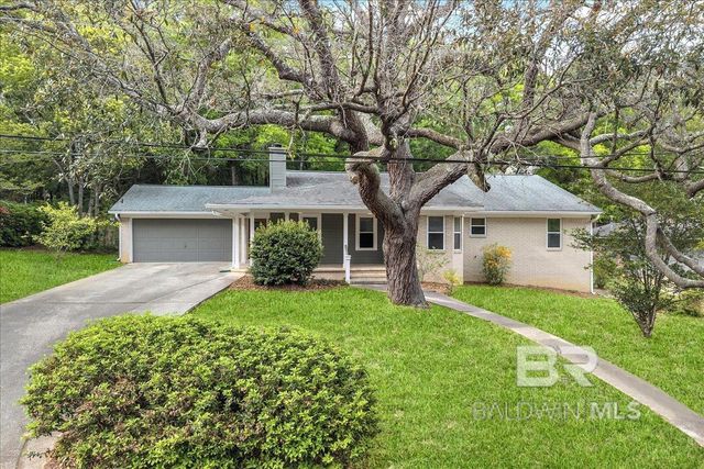 9 Pope Court, Fairhope, AL 36532