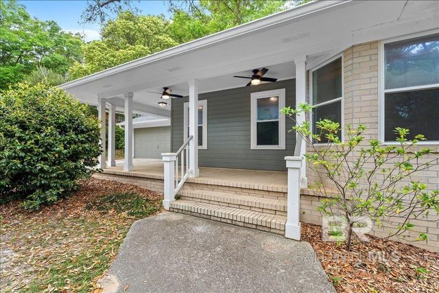 9 Pope Court, Fairhope, AL 36532