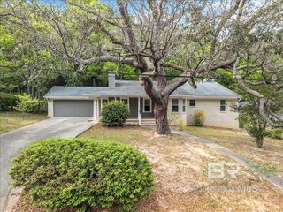 9 Pope Court, Fairhope, AL 36532