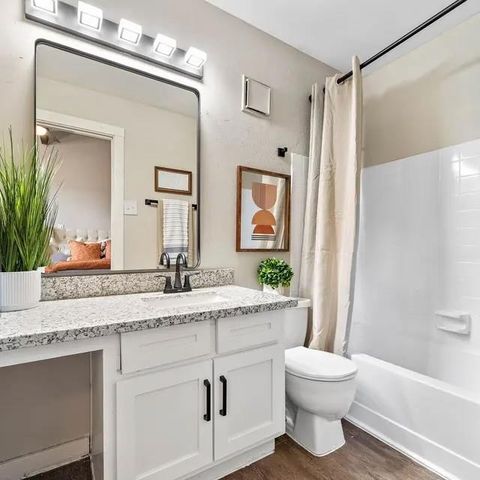 5110 Azalea Trace Drive 1703, Houston, TX 77066