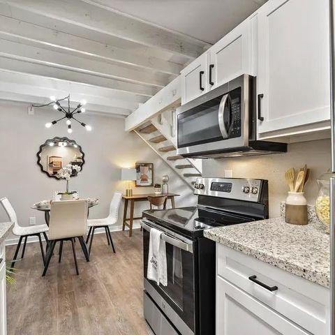 5110 Azalea Trace Drive 1703, Houston, TX 77066