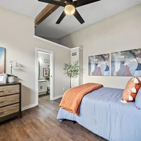 5110 Azalea Trace Drive 1703, Houston, TX 77066