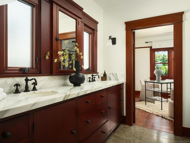 3552 Arnold, San Diego, CA 92104