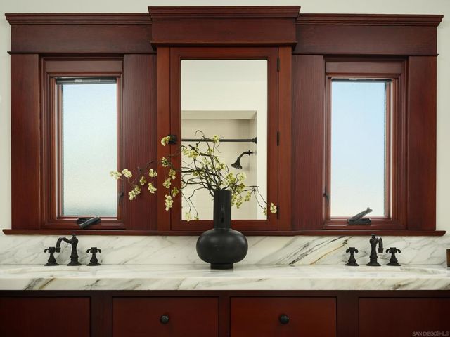 3552 Arnold, San Diego, CA 92104