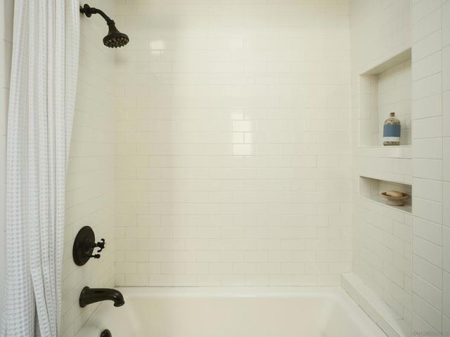 3552 Arnold, San Diego, CA 92104