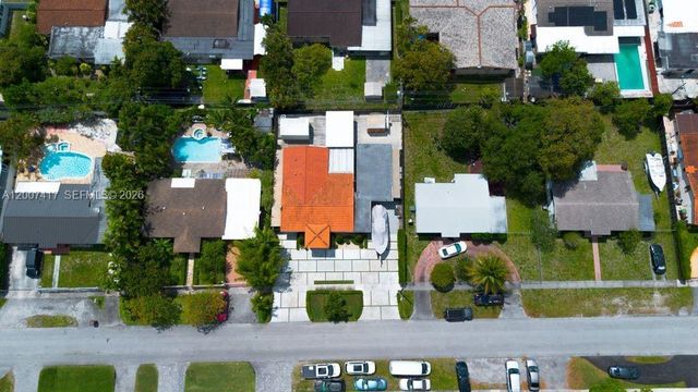 4210 W 6th Avenue, Hialeah, FL 33012
