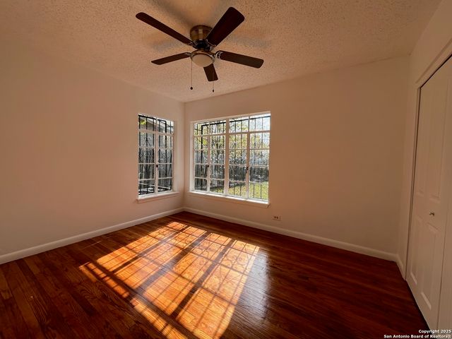 1134 W Thoraine, San Antonio, TX 78201