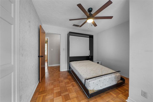 2002 NW 11TH ROAD, Gainesville, FL 32605